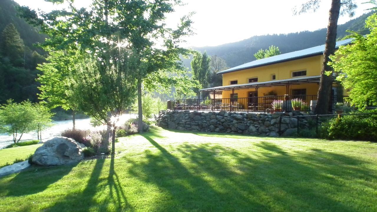 Strawhouse Resorts Big Bar Exterior foto